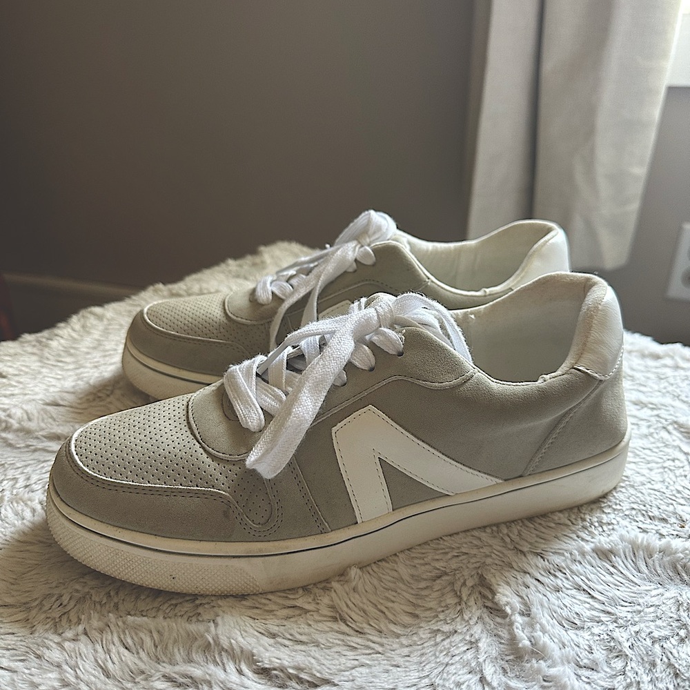MIA Women's Sneakers